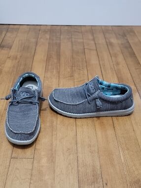 Hey Dude Men's Gray Slip-On Casual Loafers Sz 7